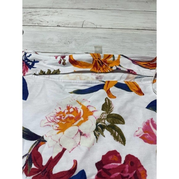 GUESS Women's Jayla Cut-Out Top (Wild Flora Print White, Medium) floral - Picture 6 of 9